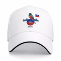 Casquette blanche -oiseau coloré